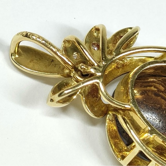 Stunning Natural 9.75 CT Fire Blue Opal on 18k gold Pendant and 14k Chain - Picture 8 of 12